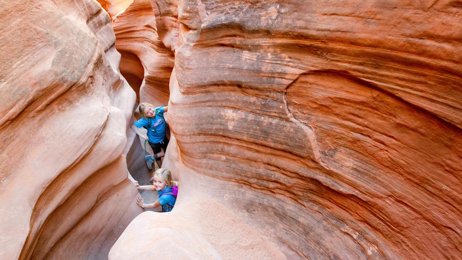 Peekaboo Slot Canyon 