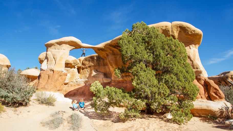 Metate Arch Devils Garden 