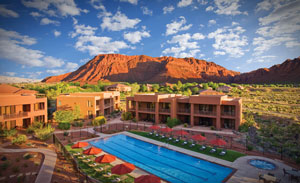 lux-5-RedMT.-SPa-_villas-pool